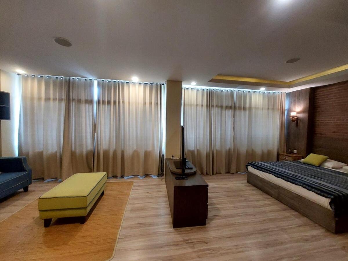 Apartemen Senayan Yakarta Exterior foto